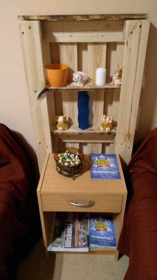 Gesztenyes Apartman Мисколк Екстериор снимка