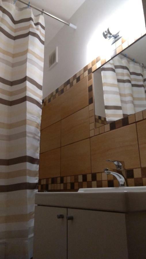 Gesztenyes Apartman Мисколк Екстериор снимка
